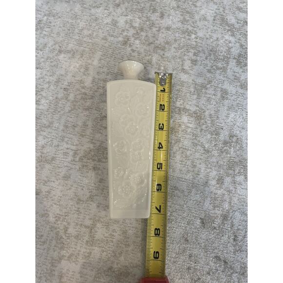 Lenox Porcelain Floral Off-White bud vase 7.5”‎ - Picture 7 of 7
